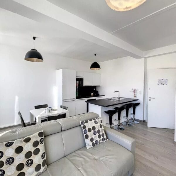 Appartement Cannes : 3 pièces, 6 personnes, design, proche Croisette