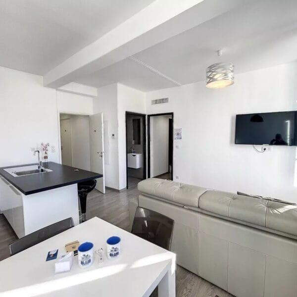 Appartement Cannes : 3 pièces, 6 personnes, design, proche Croisette