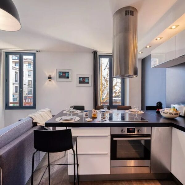 Appartement Cannes Gambetta : 3 pièces, refait à neuf, moderne et contemporain