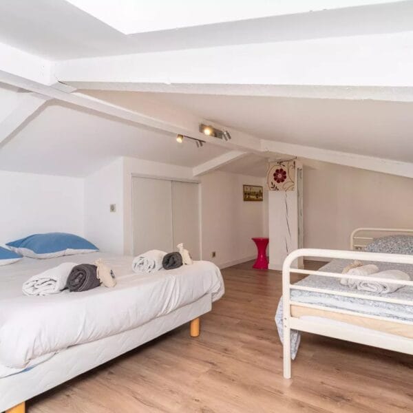 Appartement Cannes Anglais : 3 / 4 pièces, 7 personnes, balcon sud, mezzanine