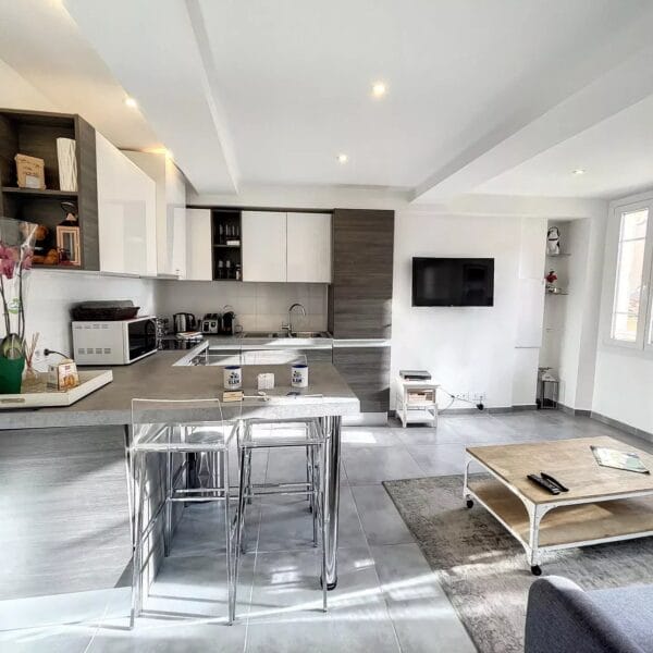 Apartment Cannes Centre : 1-bedroom, sleeps 4, modern, bright