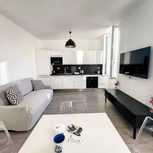 Appartement Cannes : coquet 2 pièces refait à neuf, cœur de ville