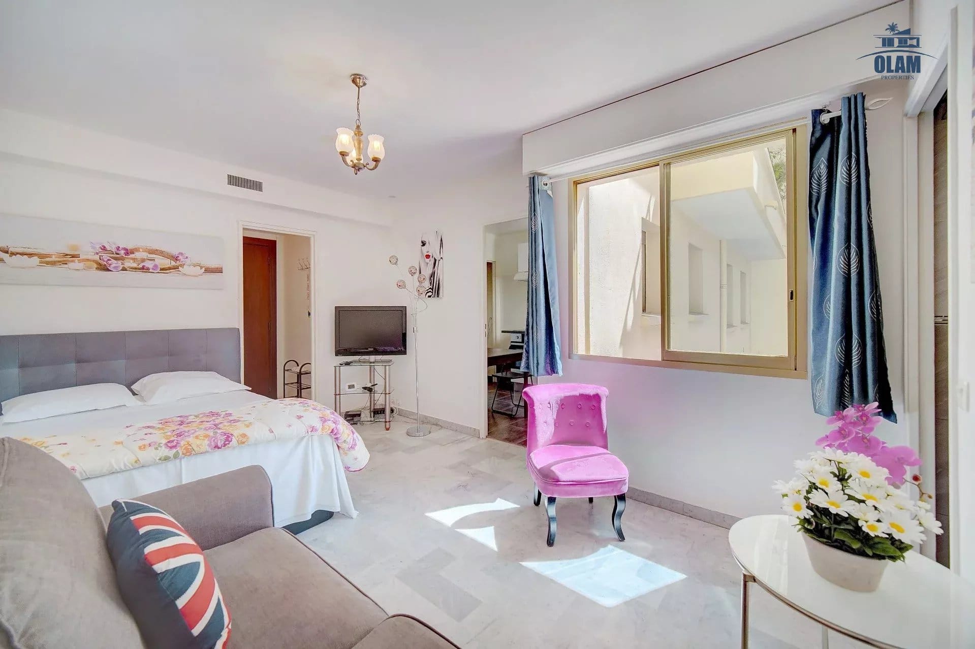 Studio Cannes: sleeps 4, near the center and Croisette