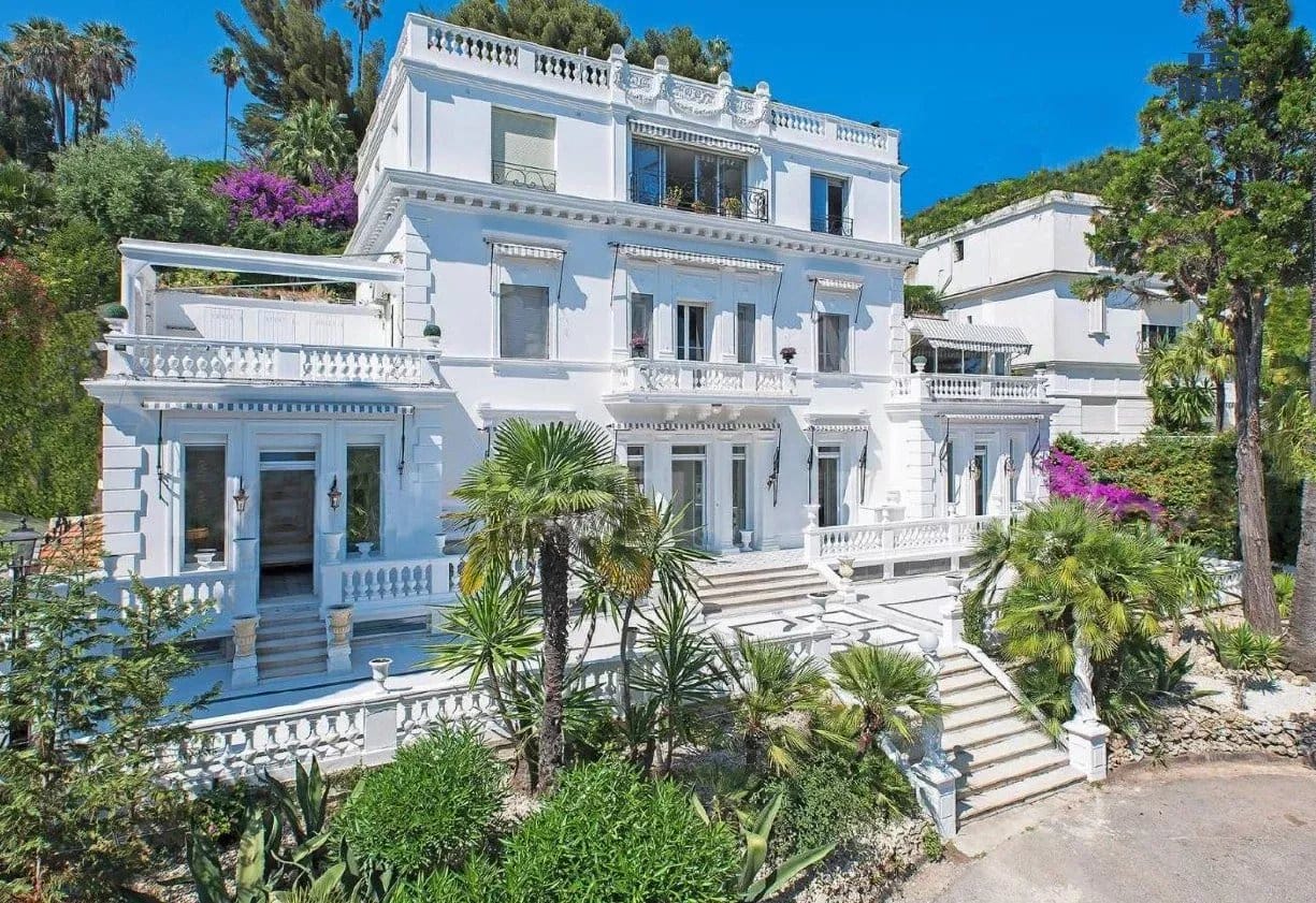 Villa Cannes : magnifique villa belle époque, rénovée, vue mer, piscine, jardin, salle de réception