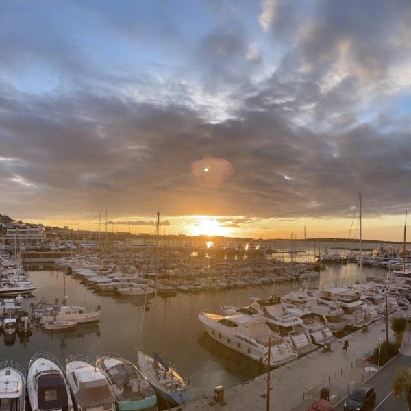 Appartement Cannes : splendide 3 pièces duplex, étage élevé, vue mer, terrasse