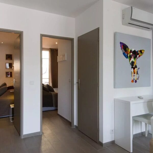 Appartement Cannes Gambetta : 3 pièces contemporain, proche commerces