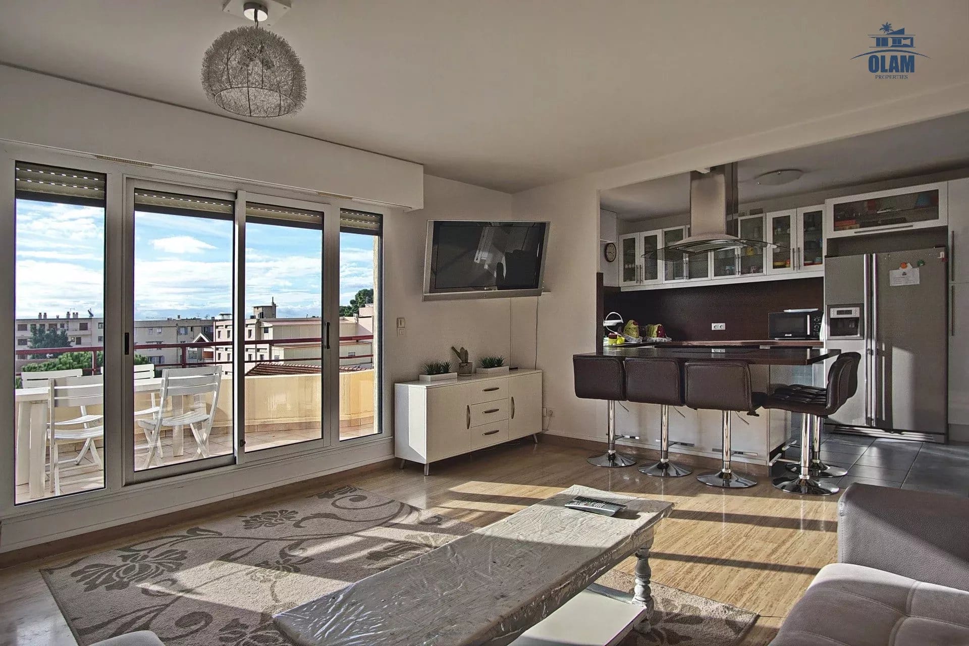 Apartment Cannes: spacious 4 bedrooms, swimming pool, terrace and balcony