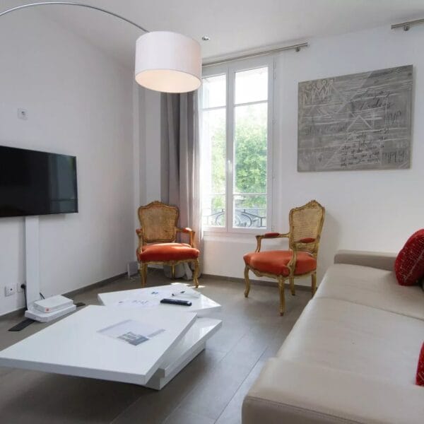 Appartement Cannes Gambetta : 3 pièces contemporain, proche commerces
