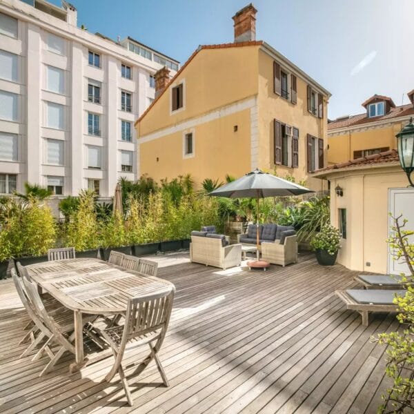 Appartement Cannes Banane : 4 pièces, terrasse époustouflante, cœur de ville