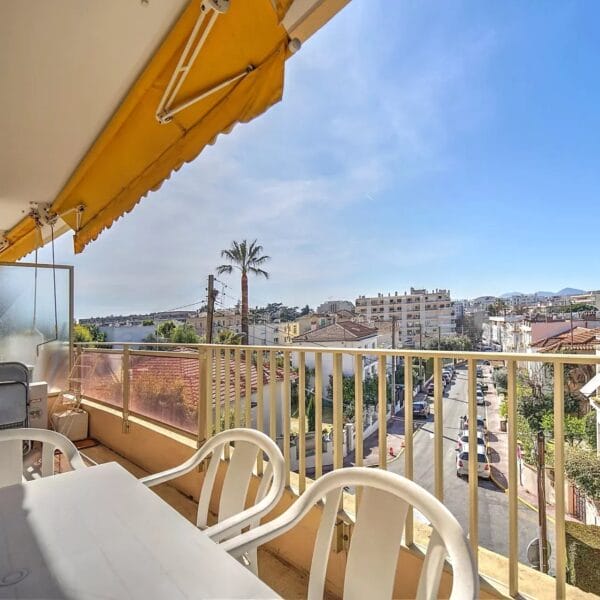 Appartement Cannes Basse Californie : 2 pièces, 6 personnes, balcon, vue Mer