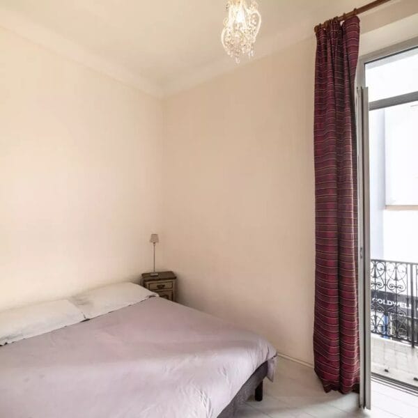 Apartment Cannes Centre : large 2 bedrooms, 100m², terrace, near Croisette