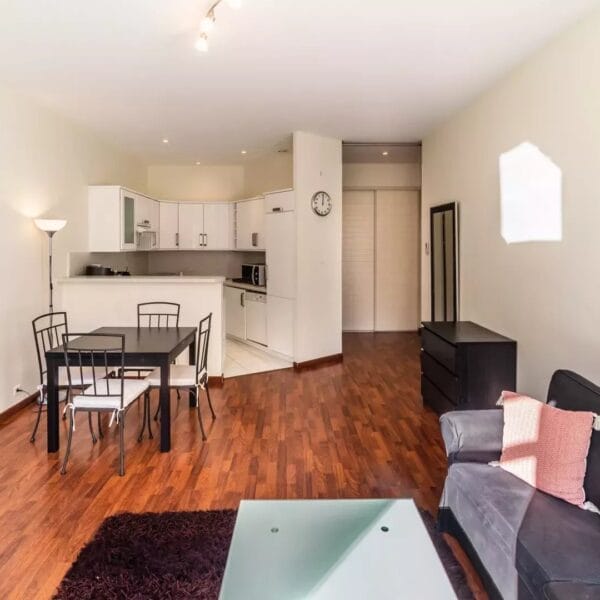Appartement Cannes Banane : 4 pièces, terrasse époustouflante, cœur de ville