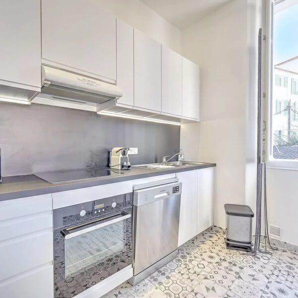 Apartment Cannes: ideal, quiet location near rue d’Antibes, Croisette and Palais