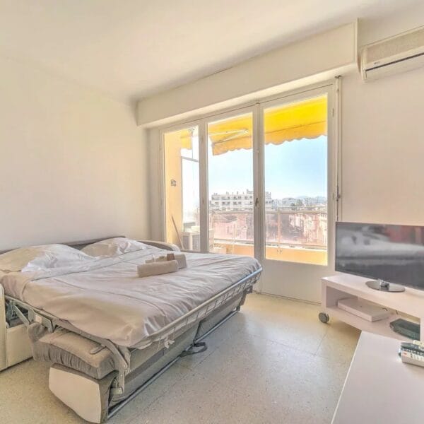 Apartment Cannes Basse Californie : 1-bedroom, 6 persons, balcony, sea view