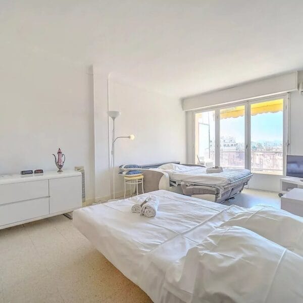 Apartment Cannes Basse Californie : 1-bedroom, 6 persons, balcony, sea view