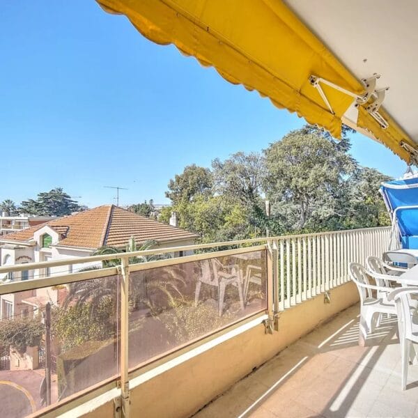 Appartement Cannes Basse Californie : 2 pièces, 6 personnes, balcon, vue Mer