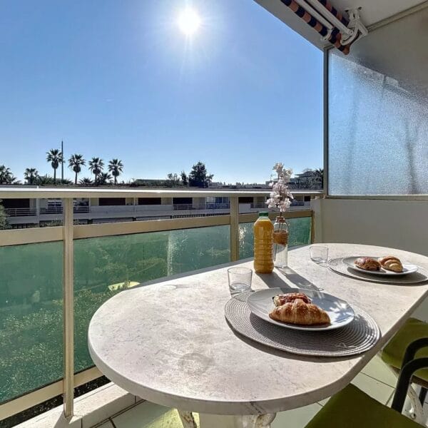 Cannes: charming, quiet apartment in secure residence