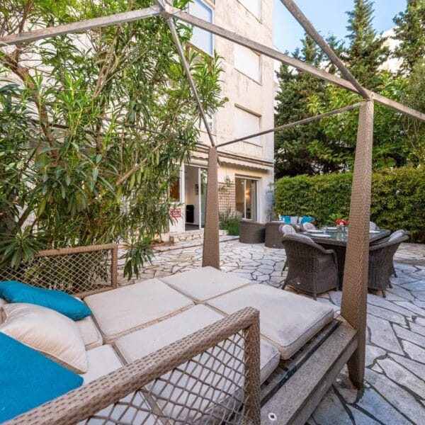 Cannes : Luxueux appartement 4 chambres avec jardin sur la Croisette