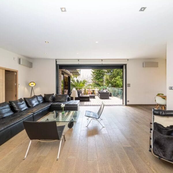 Cannes : Luxury Villa 6 bedrooms with swimming pool – Croisette