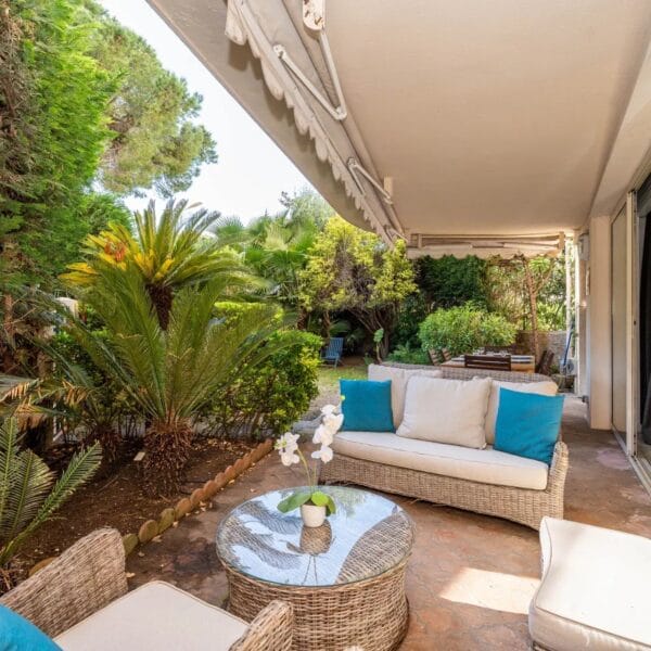 Cannes : Luxueux appartement 4 chambres avec jardin sur la Croisette