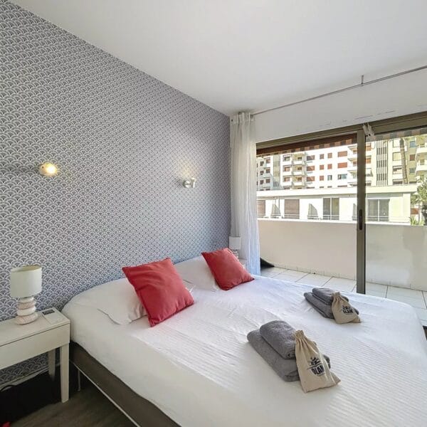 Cannes: charming, quiet apartment in secure residence