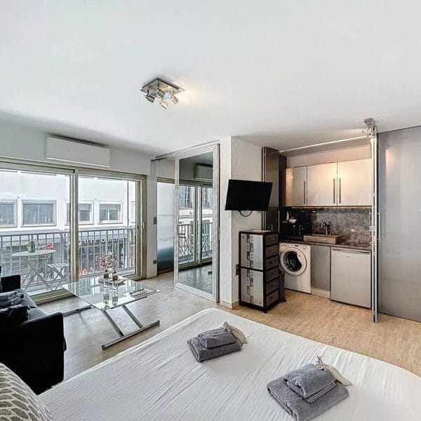 Cannes : charmant studio au calme dans le centre ville