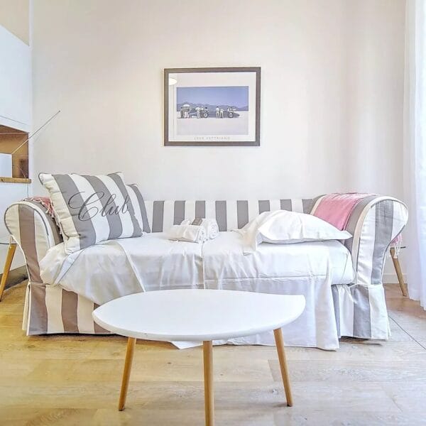 Apartment Cannes : 1-bedrooms with balcony, trendy area of Cannes