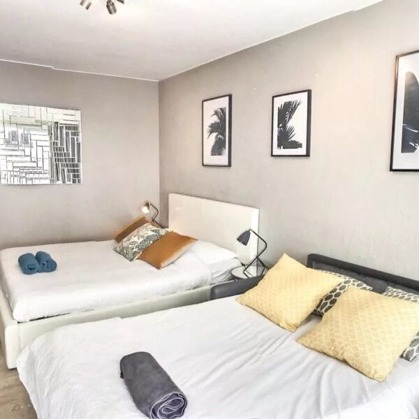 Cannes: charming, quiet studio in the city center