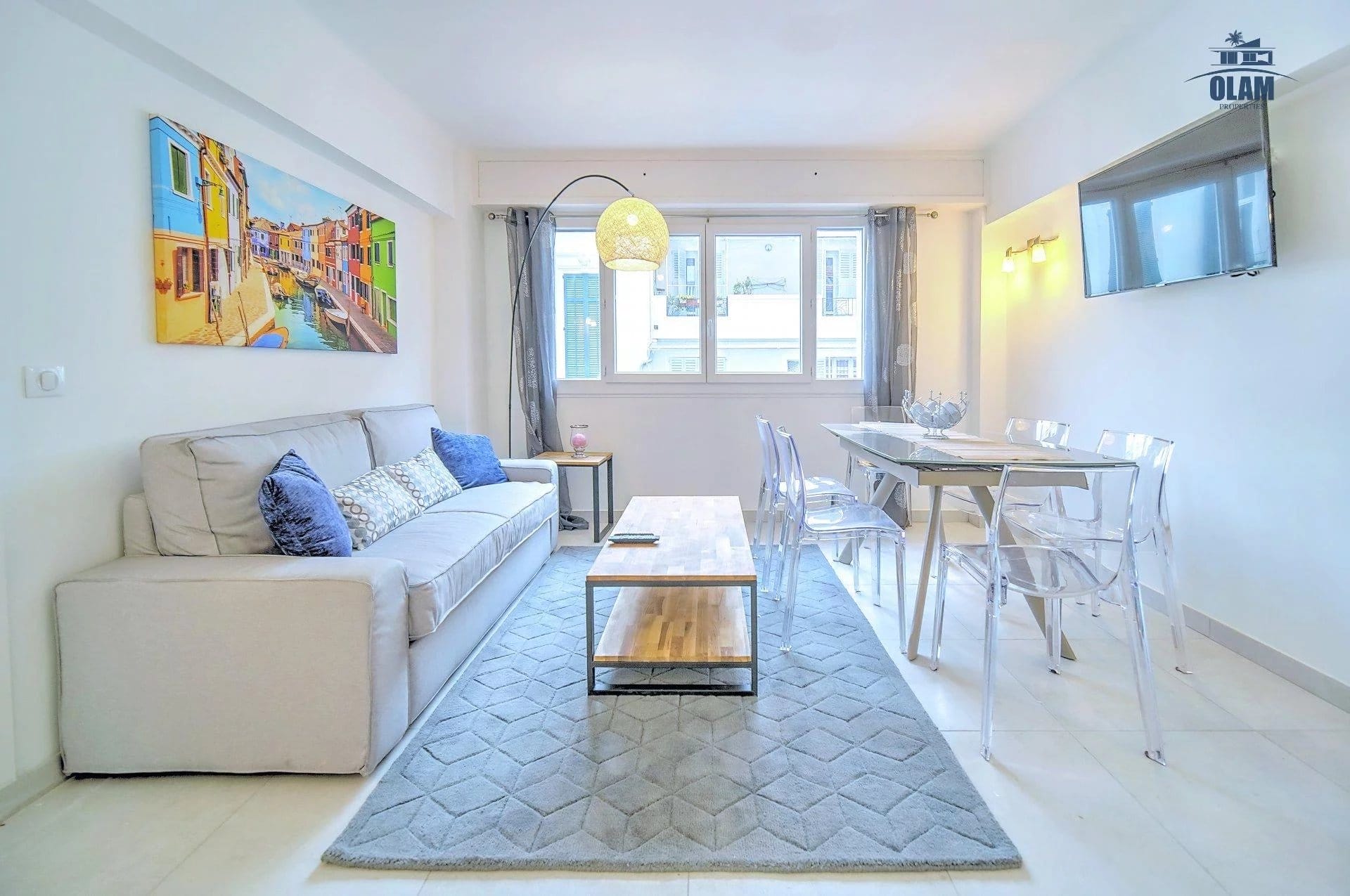 Cannes apartment: superb bright 4-room apartment, residence with elevator, open kitchen