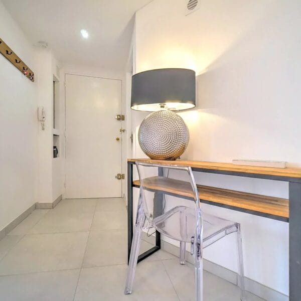 Cannes apartment: superb bright 4-room apartment, residence with elevator, open kitchen