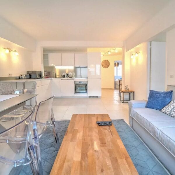 Appartement Cannes : superbe 4 pièces lumineux, résidence avec ascenseur, cuisine ouverte