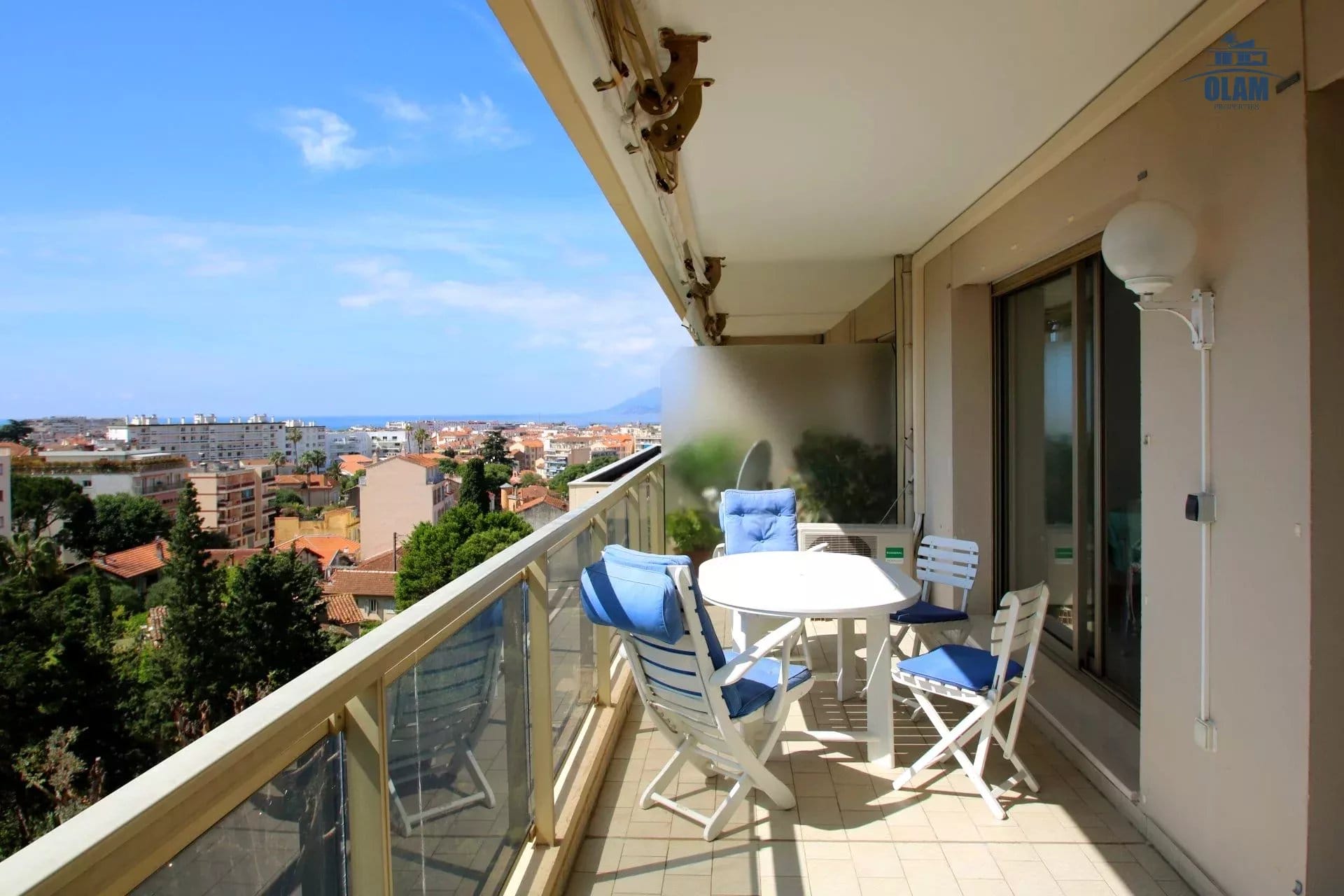 Apartment Cannes: 2 bedrooms in superb residence with swimming pool