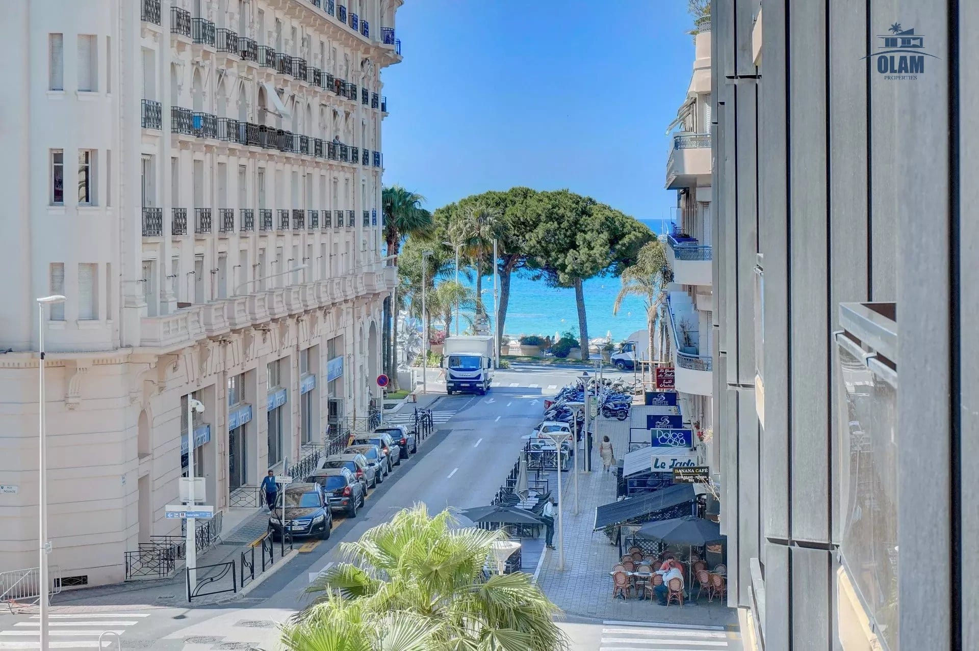 Apartment Cannes: spacious 1-bedroom apartment ideally located, sea view