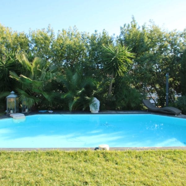 Maison Cannes Croix des Gardes : 4 pièces sur 2 niveaux, jardin et piscine