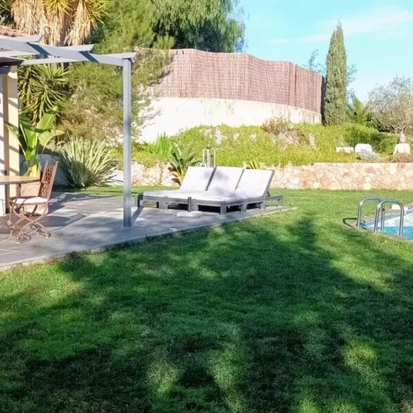 Maison Cannes Croix des Gardes : 4 pièces sur 2 niveaux, jardin et piscine