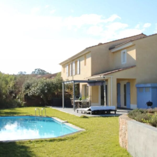 Maison Cannes Croix des Gardes : 4 pièces sur 2 niveaux, jardin et piscine