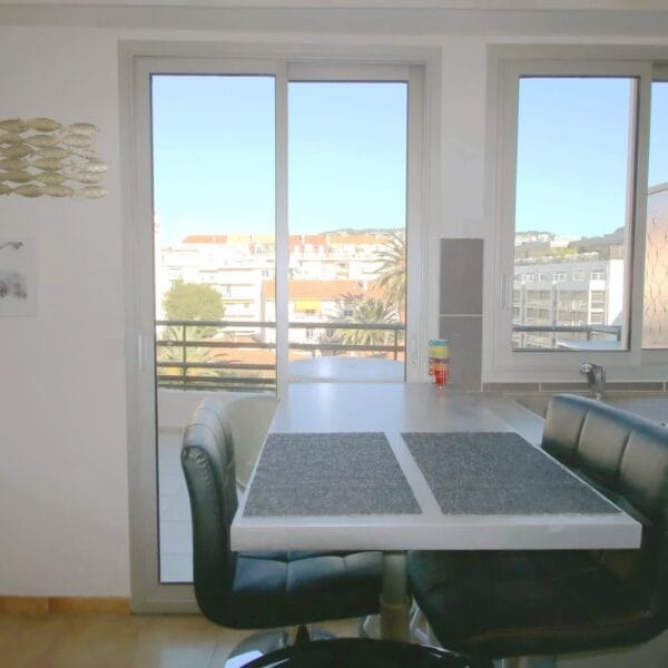 Apartment Cannes Banane : 1-bedroom, 34m², near beaches