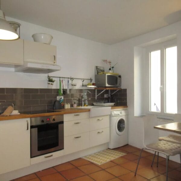 Townhouse Cannes Suquet: sleeps 4, balcony with city view