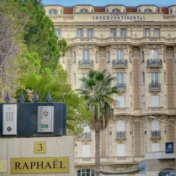 Appartement Cannes Croisette : beau 3 pièces, terrasse, confort et proximité