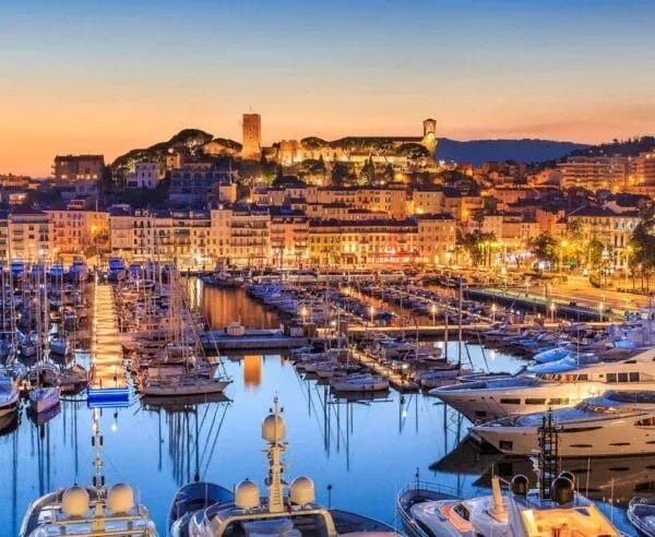 Maison de ville Cannes Suquet : 4 personnes, balcon avec vue sur la ville