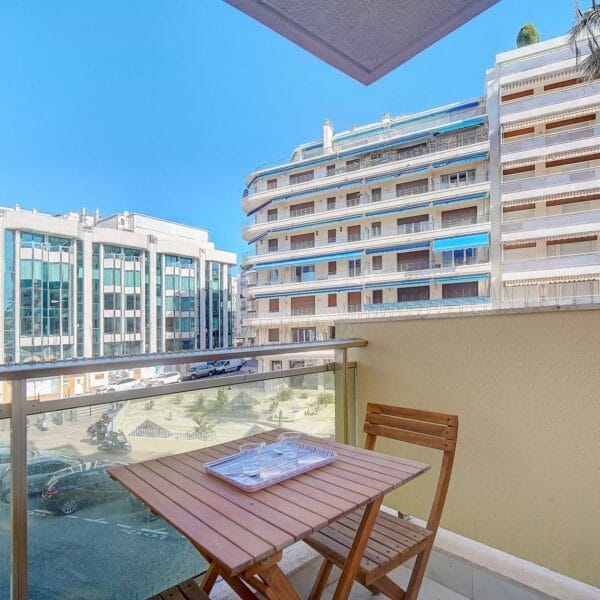 Appartement Cannes Croisette : beau 3 pièces, terrasse, confort et proximité