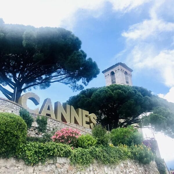 Apartment Cannes Croisette : 1-bedroom renovated, terrace, near beaches and Palais