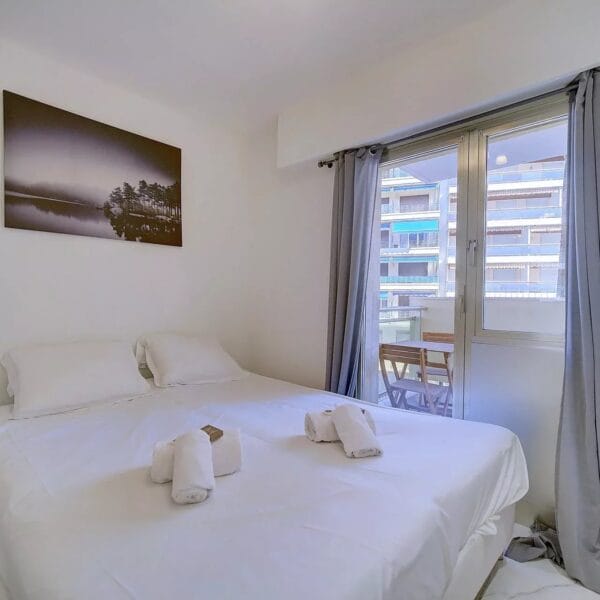 Appartement Cannes Croisette : beau 3 pièces, terrasse, confort et proximité