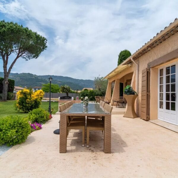 Villa La Roquette-sur-Siagne: 150 m2, wooded garden, absolute calm