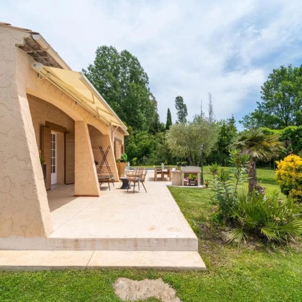 Villa La Roquette-sur-Siagne : 150 m2, jardin arboré, calme absolu