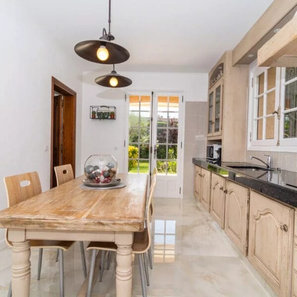 Villa La Roquette-sur-Siagne: 150 m2, wooded garden, absolute calm