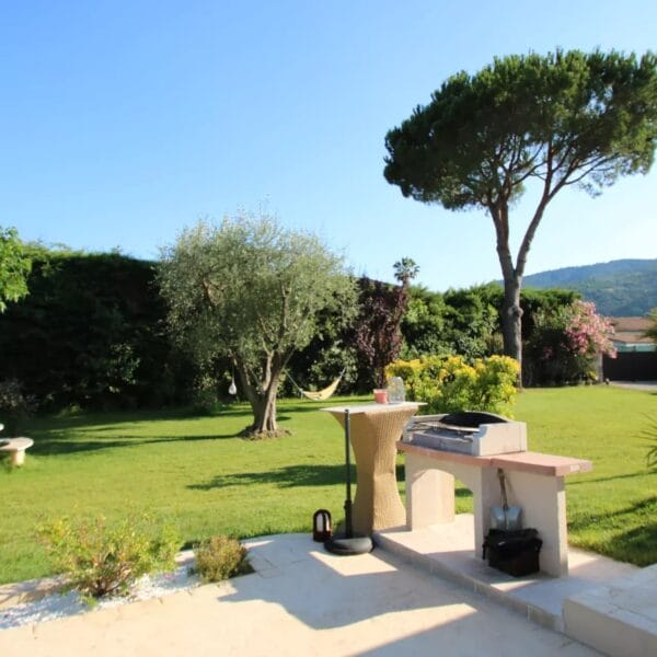 Villa La Roquette-sur-Siagne: 150 m2, wooded garden, absolute calm