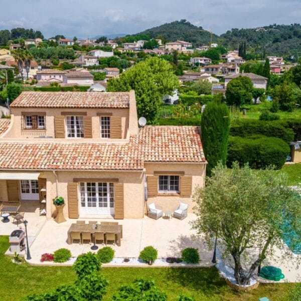 Villa La Roquette-sur-Siagne : 150 m2, jardin arboré, calme absolu