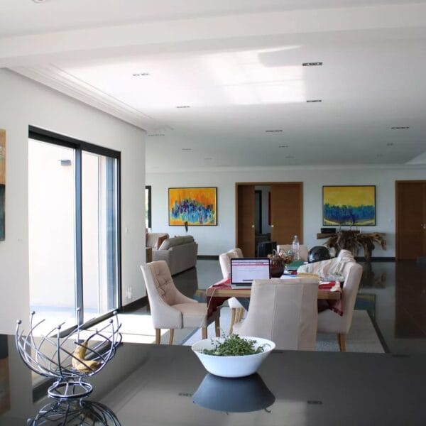 Villa Roquefort-les-Pins: 5 bedrooms, infinity pool, panoramic sea view