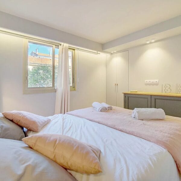 Apartment Cannes: 2-bedrooms renovated by architect, bright